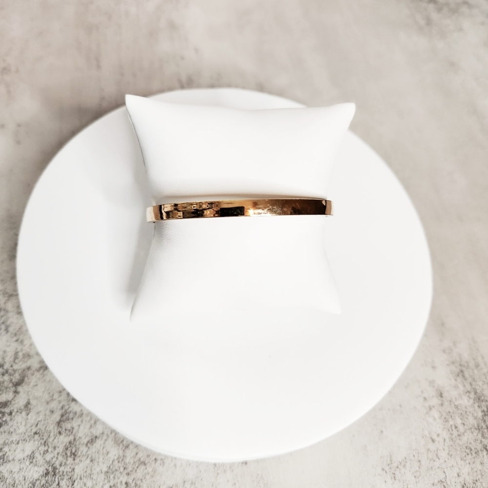 Kate Spade New York Gold Tone Metal Bangle Bracelet "Stop And Smell The Roses"